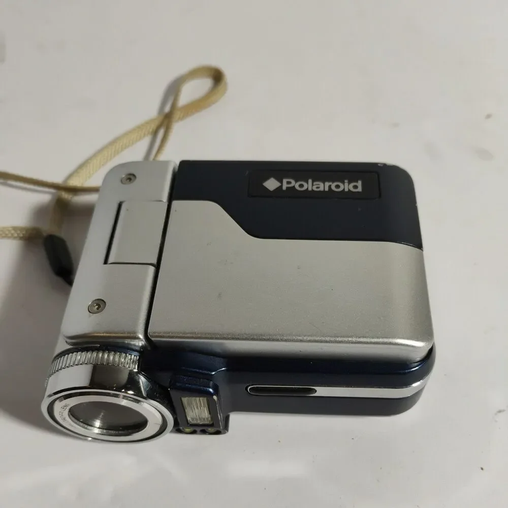 Polaroid CAA-03040S RoHS 8.31mm/F 3.0 Camcorder Parts Only Read